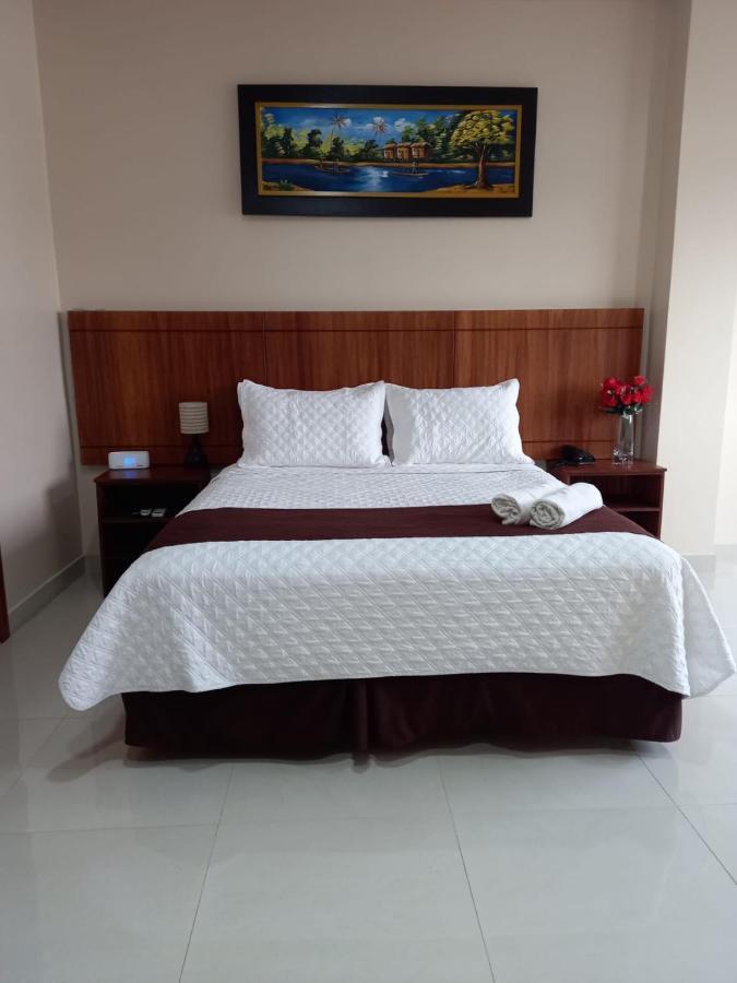 Hotel La Ria Duran Bagian luar foto