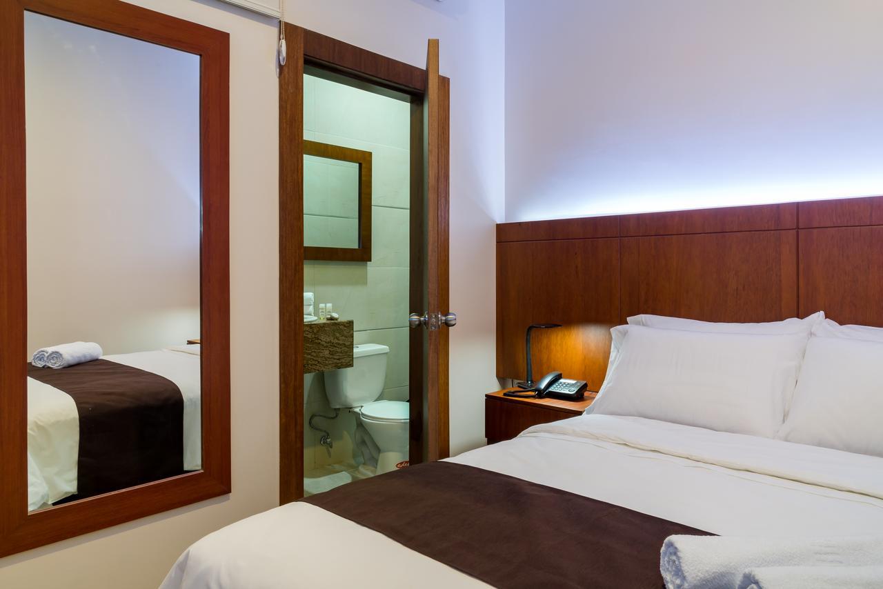 Hotel La Ria Duran Bagian luar foto